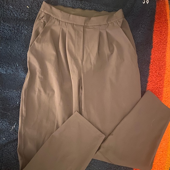 Lululemon Essential High Rise Trouser Pleated Pants In Olive Green - Picture 2 of 2